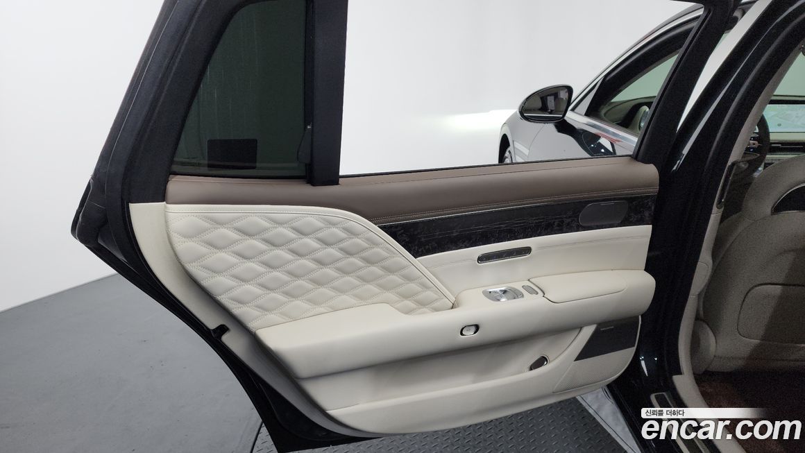 Genesis G90 2023