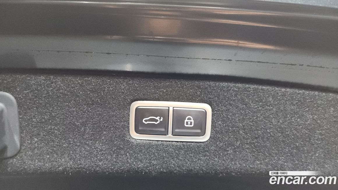 Genesis G90 2023