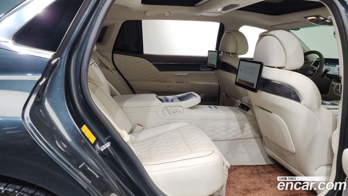 Genesis G90 2023