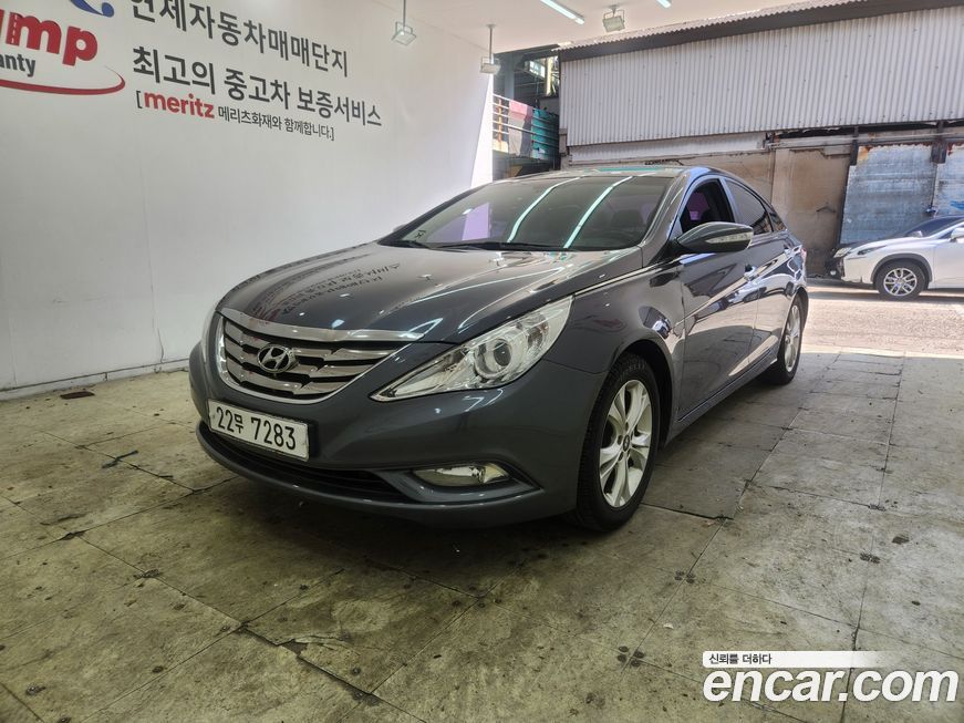 Hyundai Sonata 2011