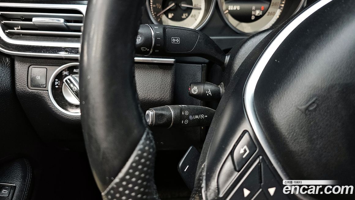 Mercedes-Benz E-Class 2015