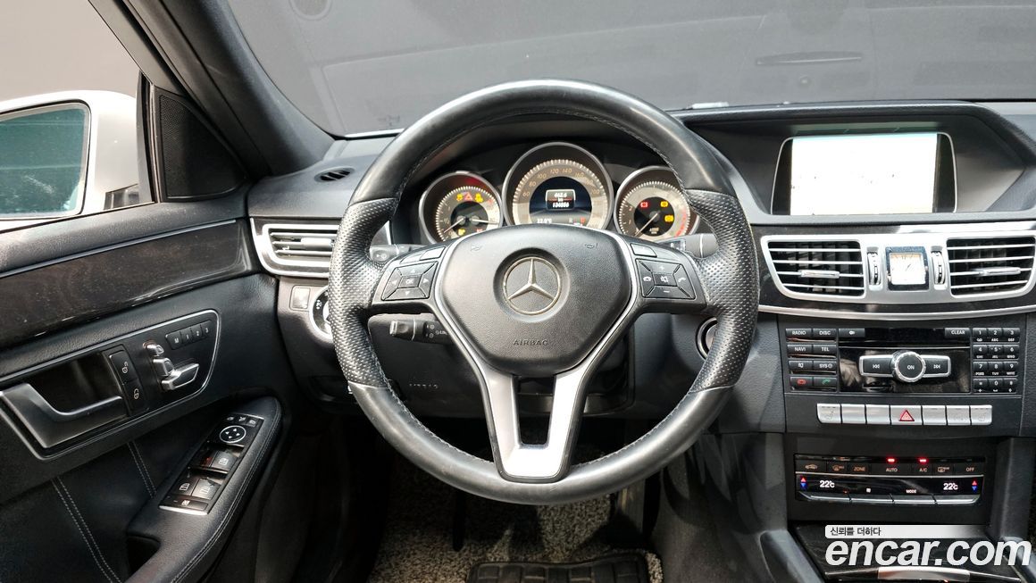 Mercedes-Benz E-Class 2015
