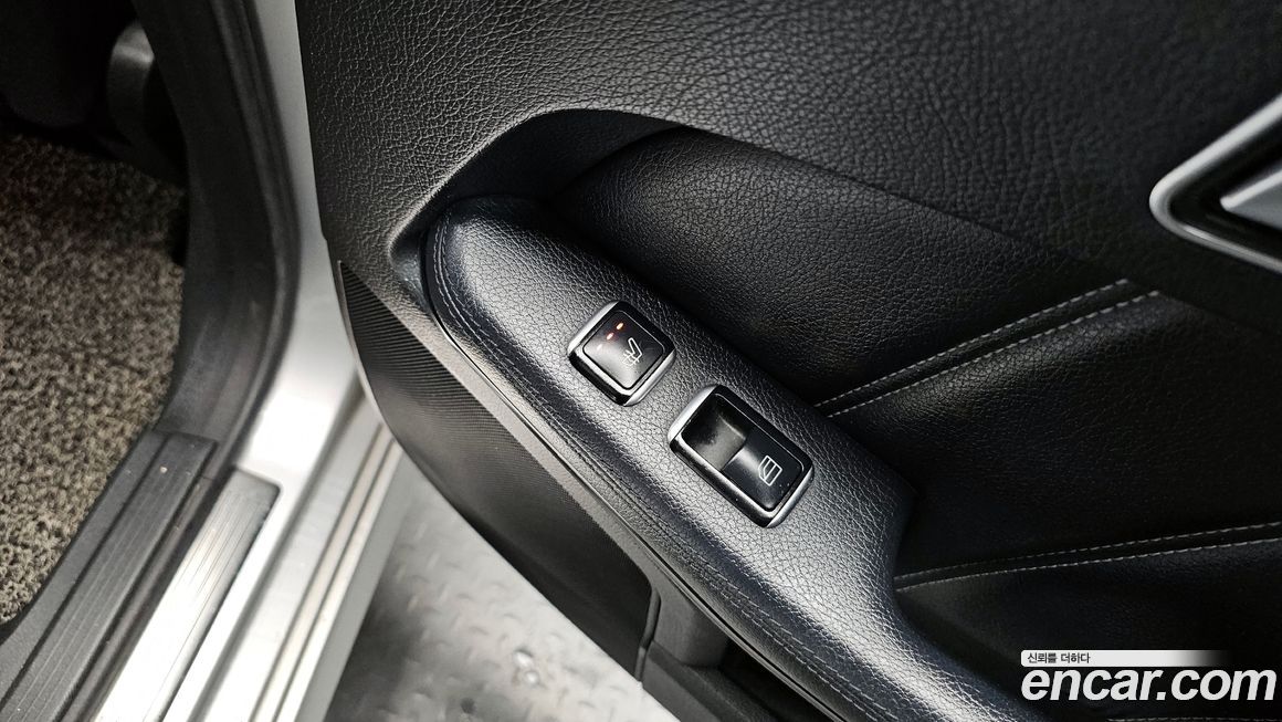 Mercedes-Benz E-Class 2015