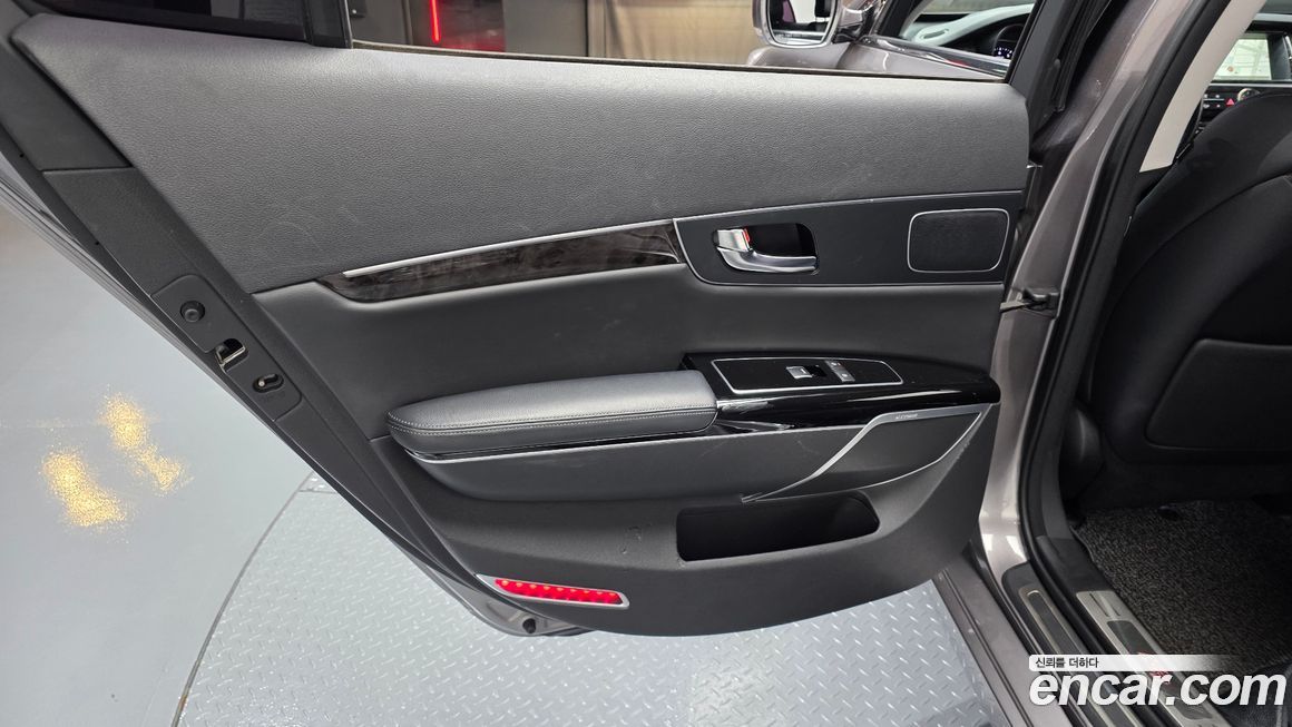 Kia K9 2016