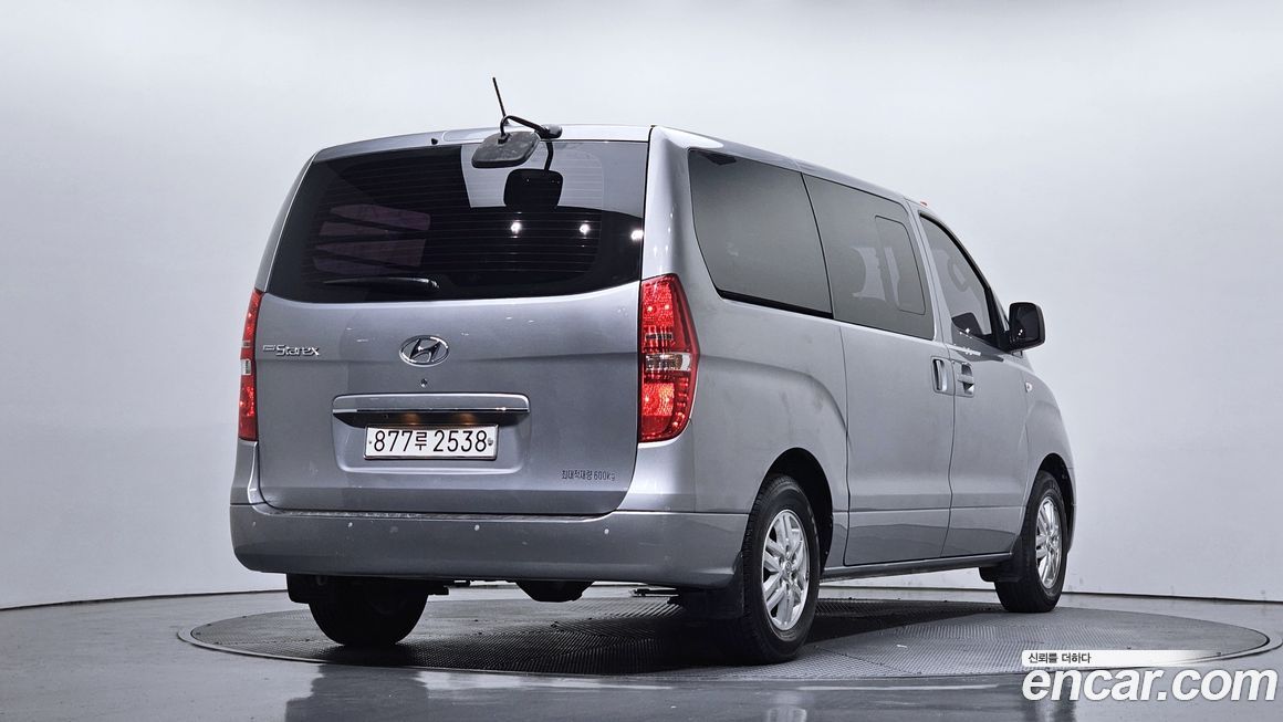 Hyundai Starex 2018