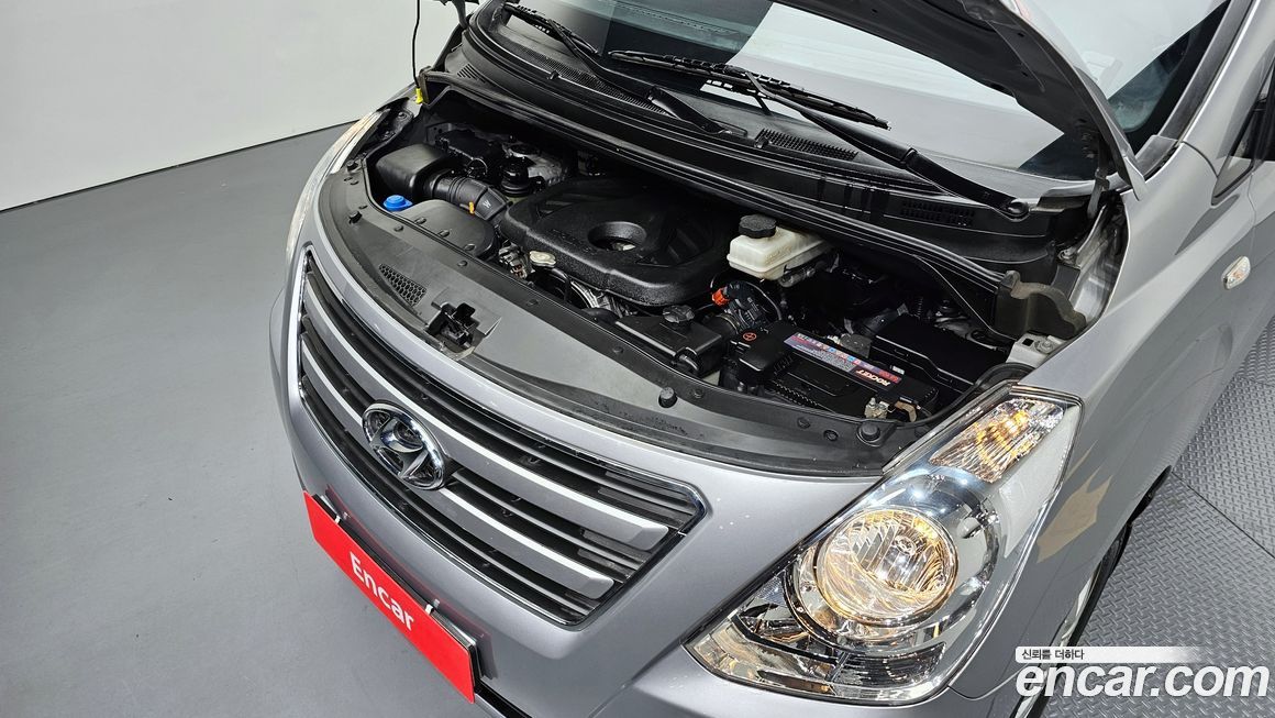 Hyundai Starex 2018