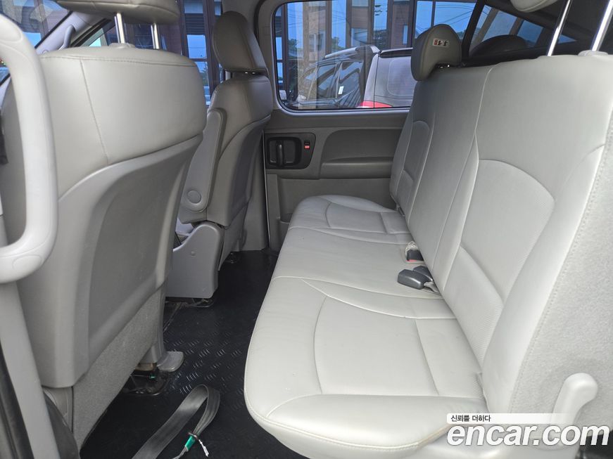 Hyundai Starex 2019