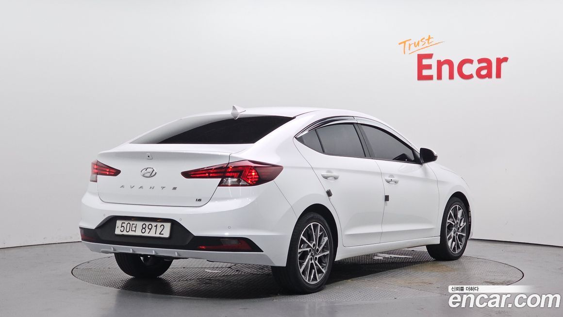 Hyundai AVANTE 2020
