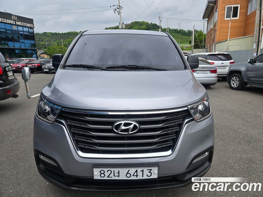 Hyundai Starex 2019