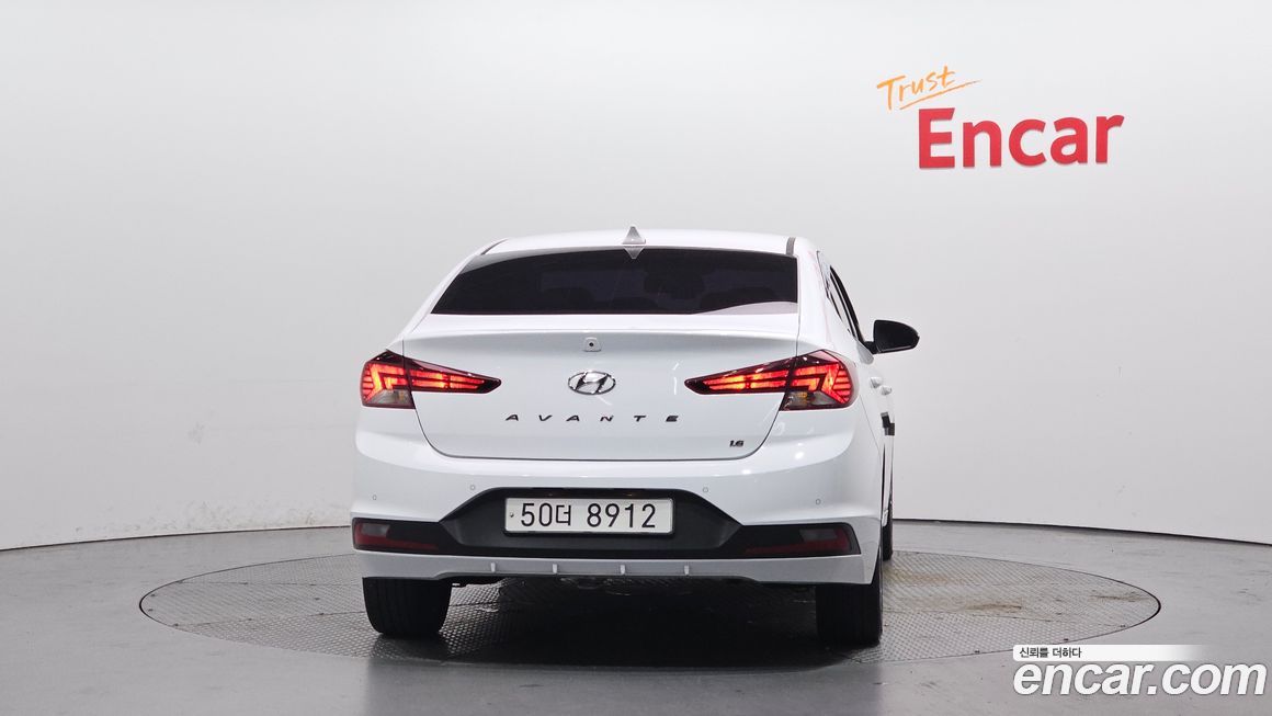 Hyundai AVANTE 2020