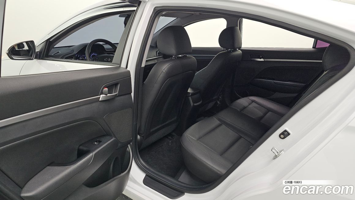 Hyundai AVANTE 2020