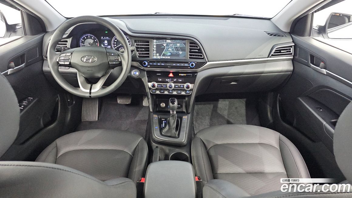 Hyundai AVANTE 2020
