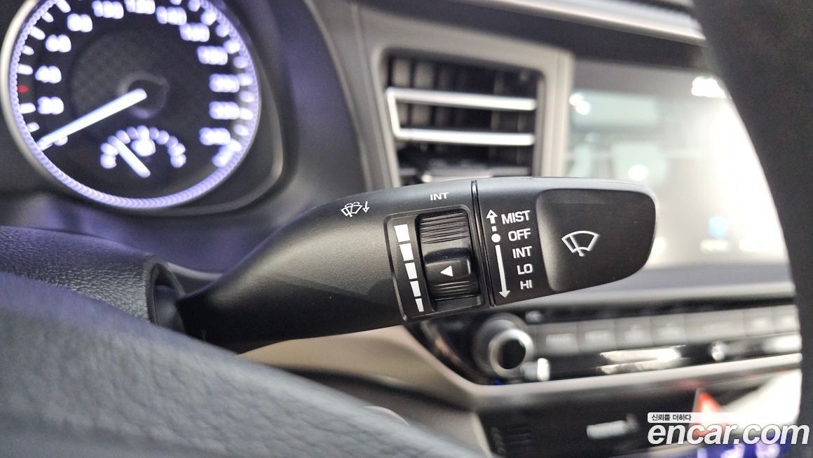 Hyundai AVANTE 2020