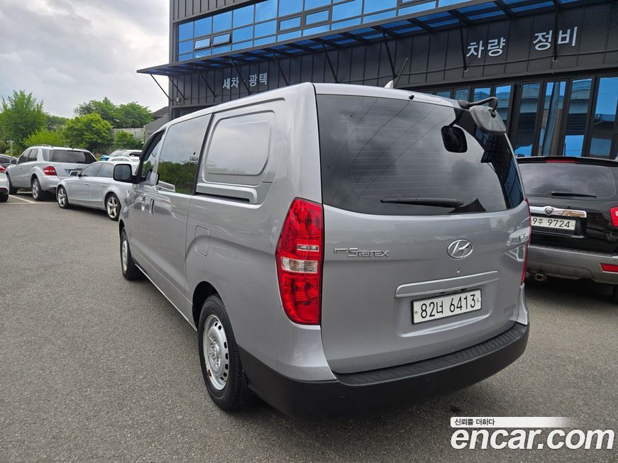 Hyundai Starex 2019