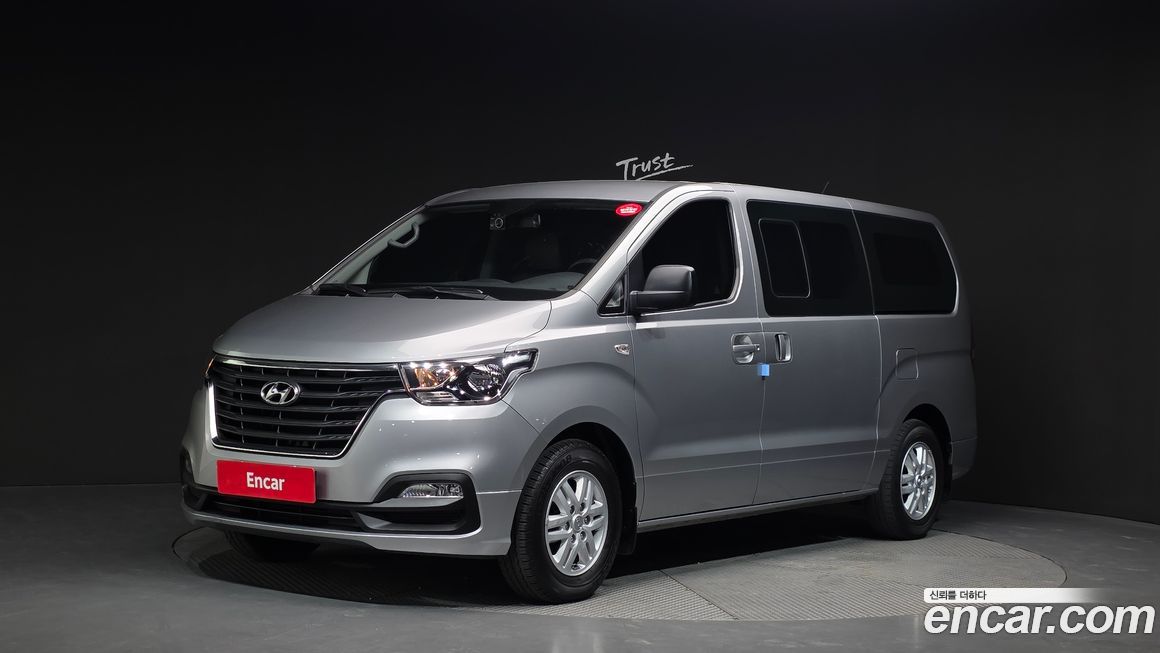 Hyundai Starex 2019
