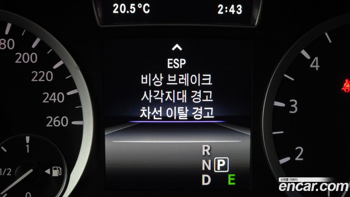 Infiniti Q30 2017