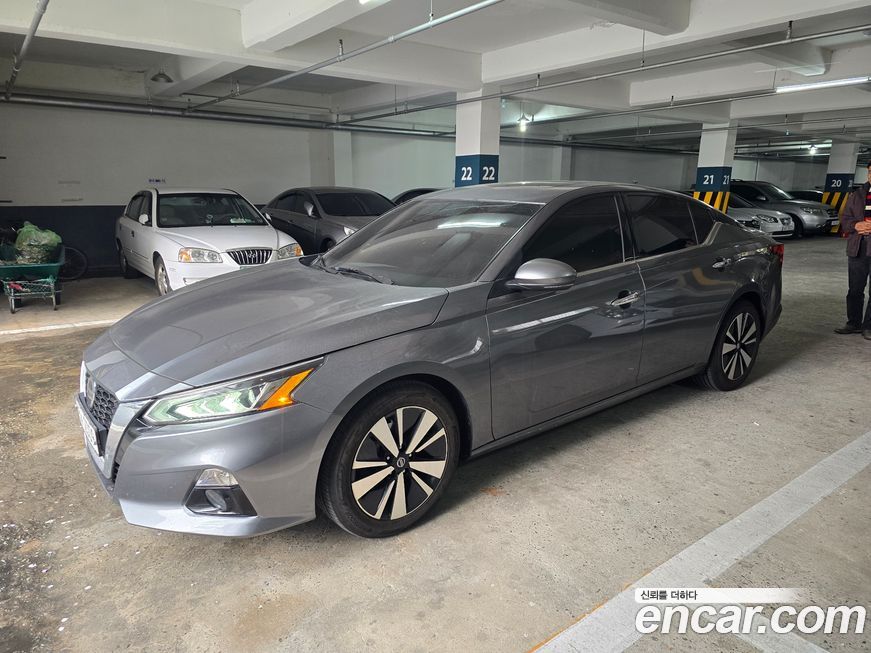 Nissan Altima 2019