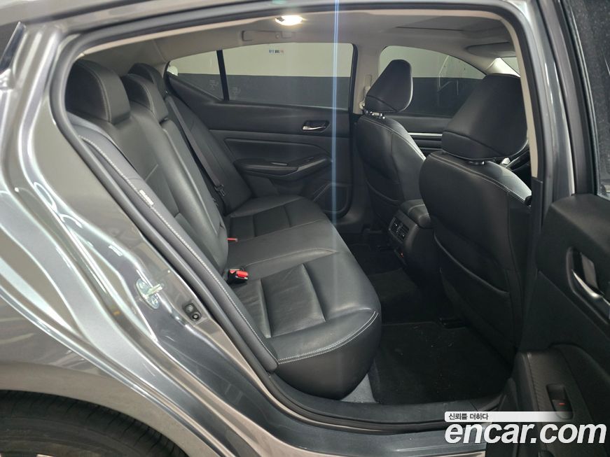 Nissan Altima 2019