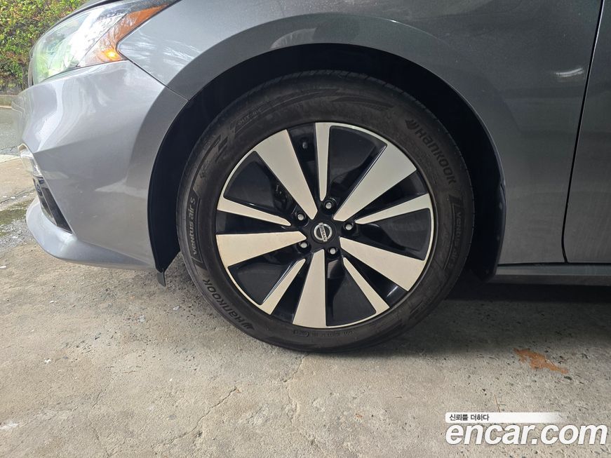 Nissan Altima 2019