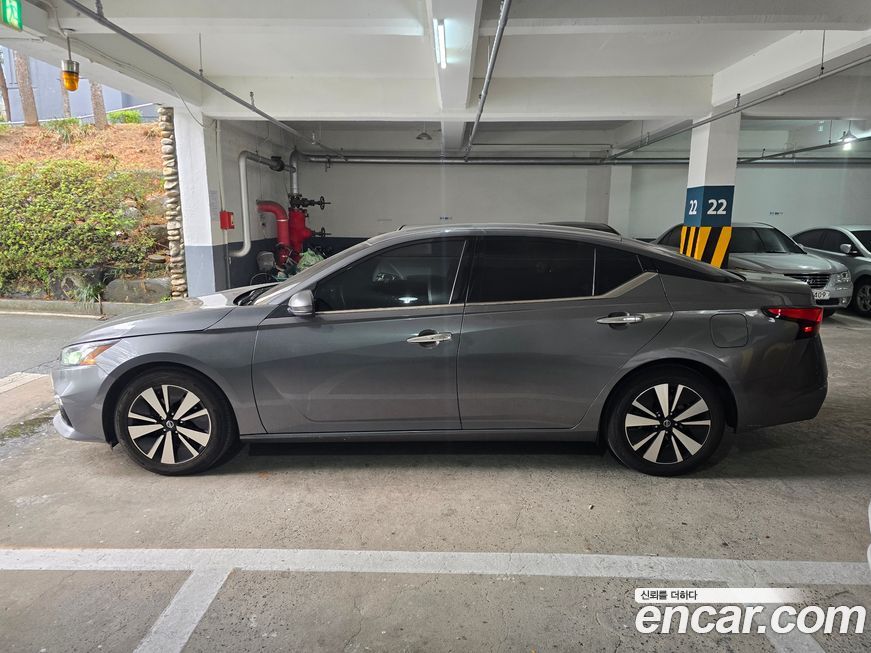 Nissan Altima 2019