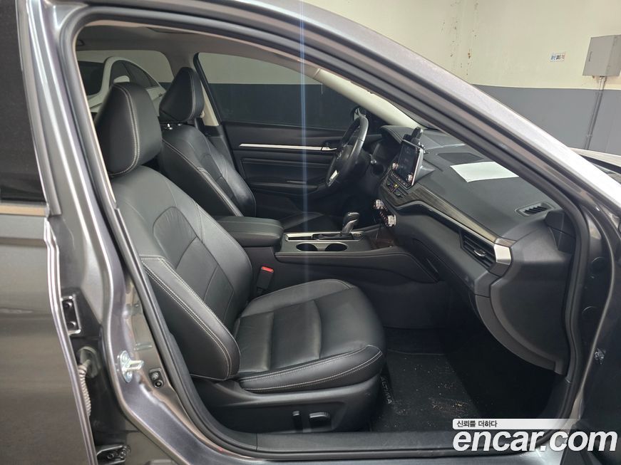 Nissan Altima 2019