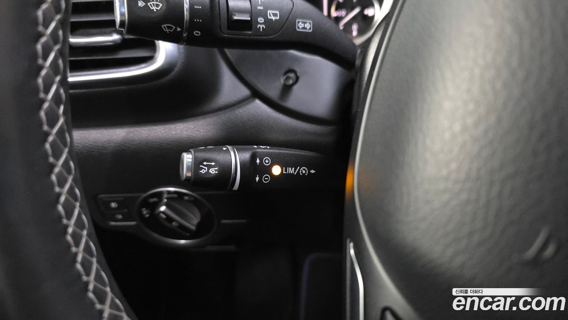 Infiniti Q30 2017