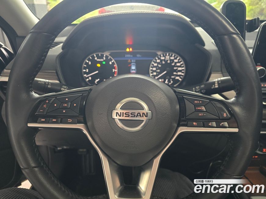 Nissan Altima 2019