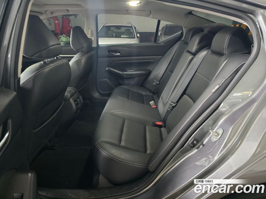 Nissan Altima 2019