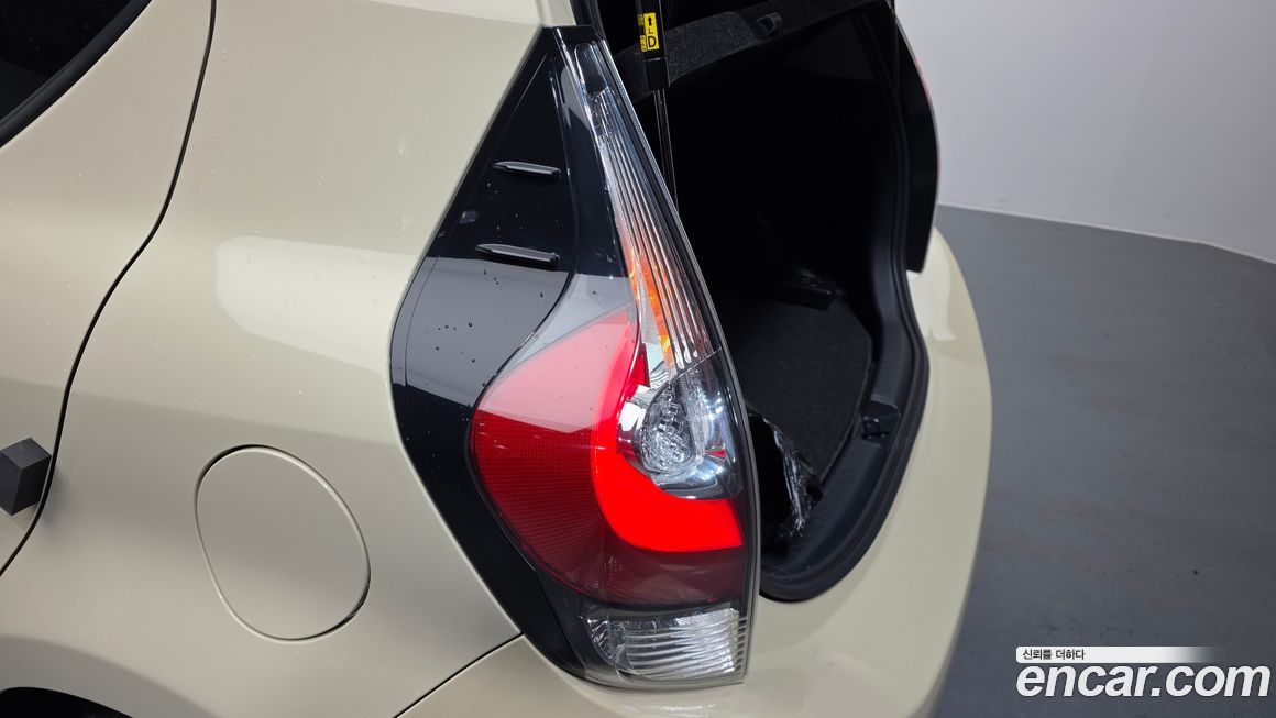Toyota Prius 2019