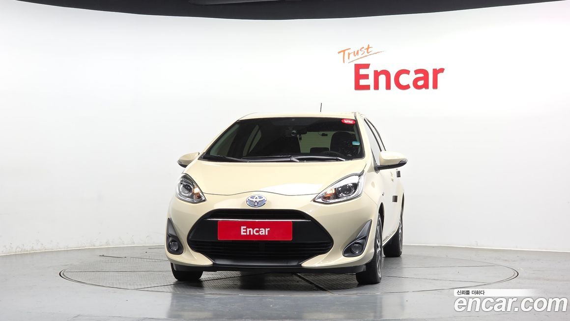 Toyota Prius 2019