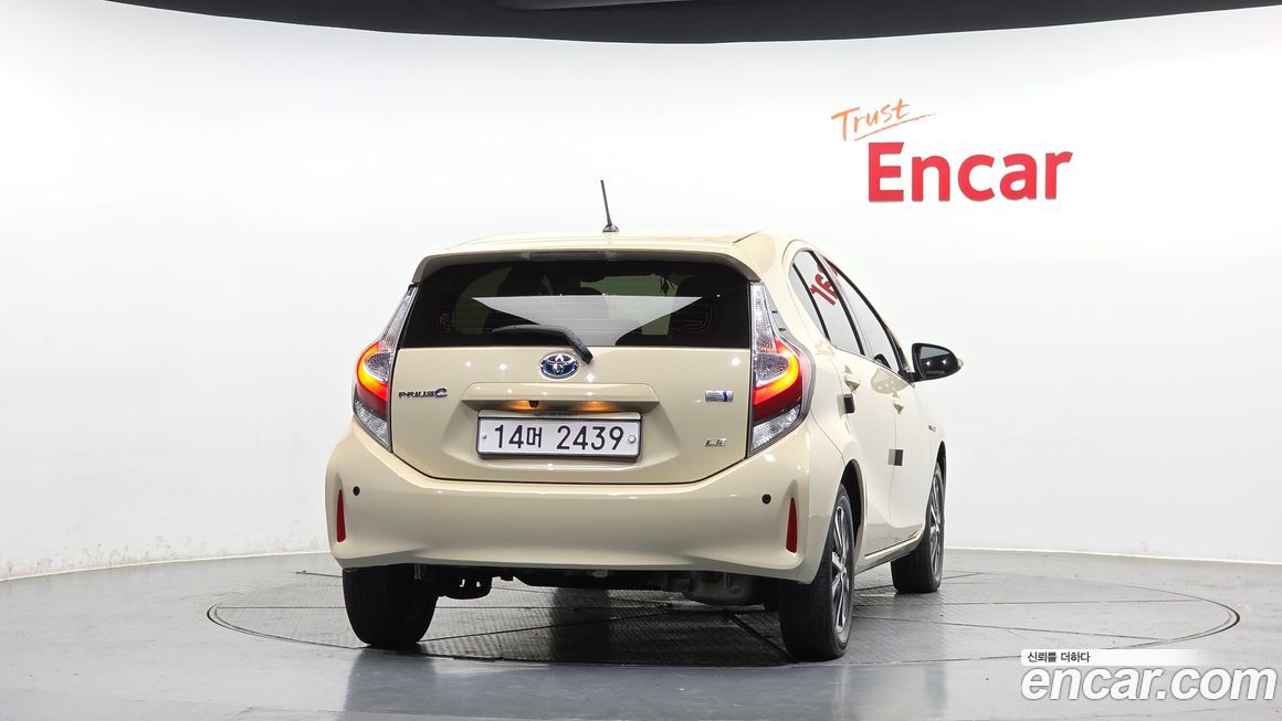 Toyota Prius 2019