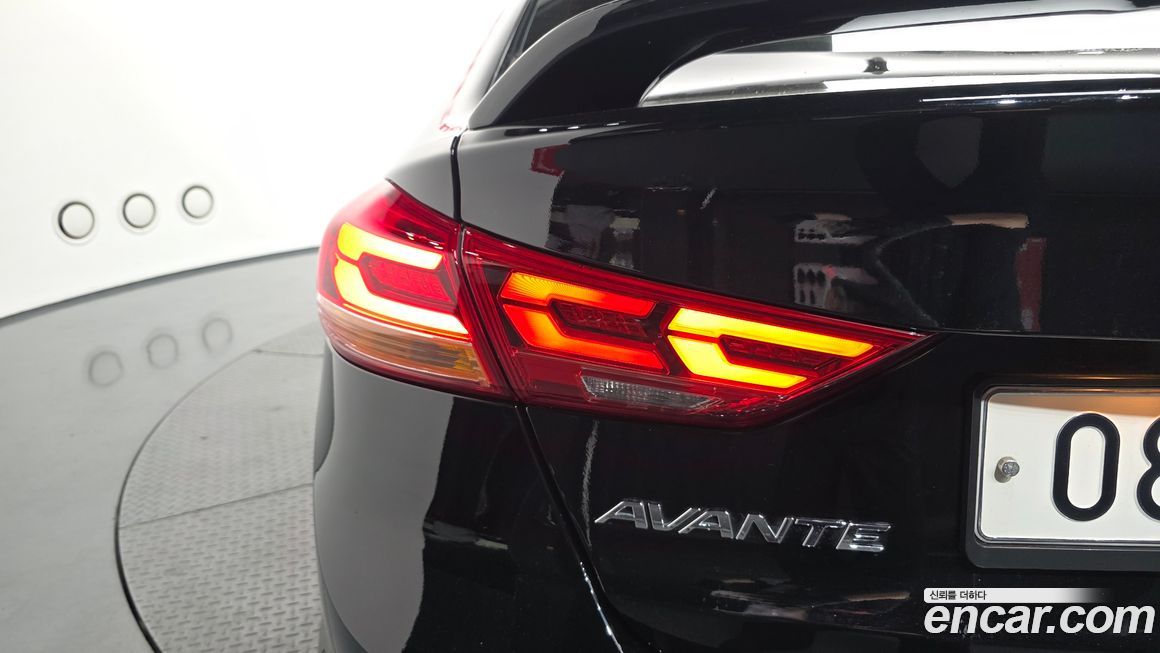 Hyundai AVANTE 2018
