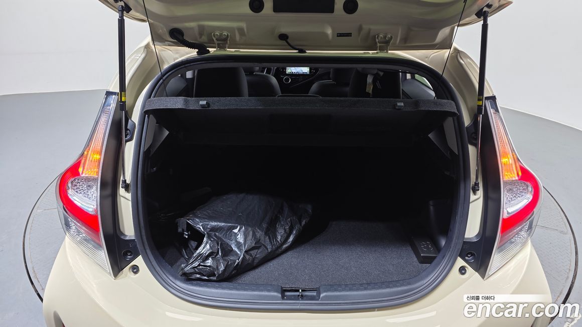 Toyota Prius 2019
