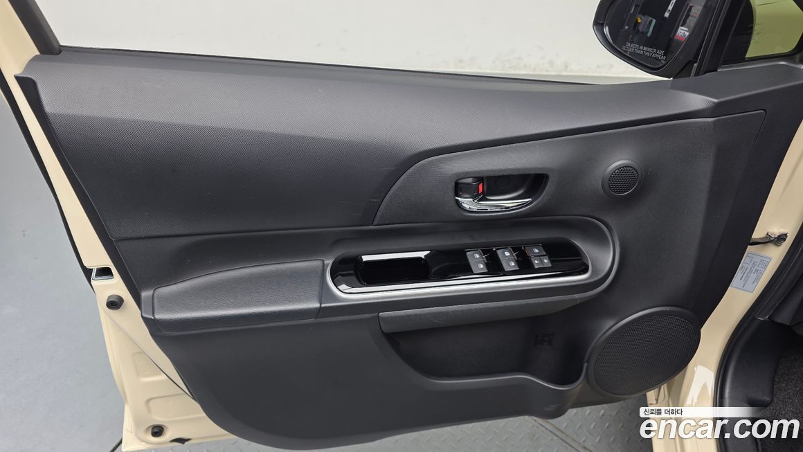 Toyota Prius 2019