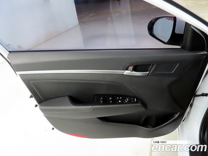 Hyundai AVANTE 2020
