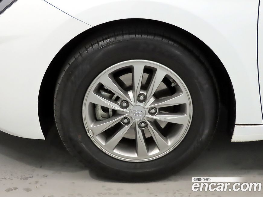 Hyundai AVANTE 2020