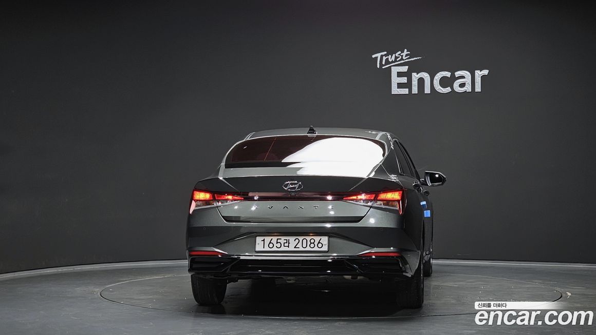 Hyundai AVANTE 2021