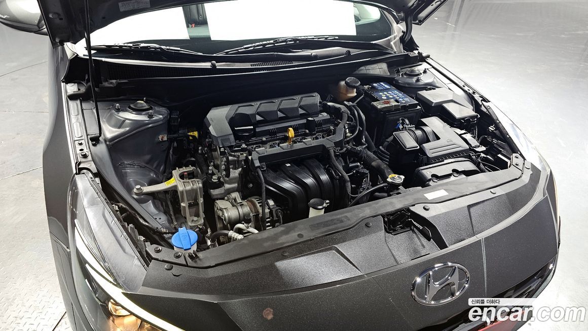 Hyundai AVANTE 2021