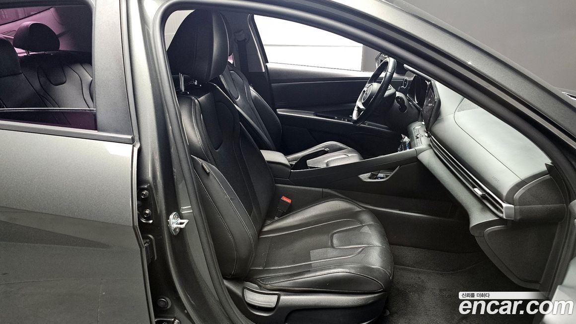 Hyundai AVANTE 2021