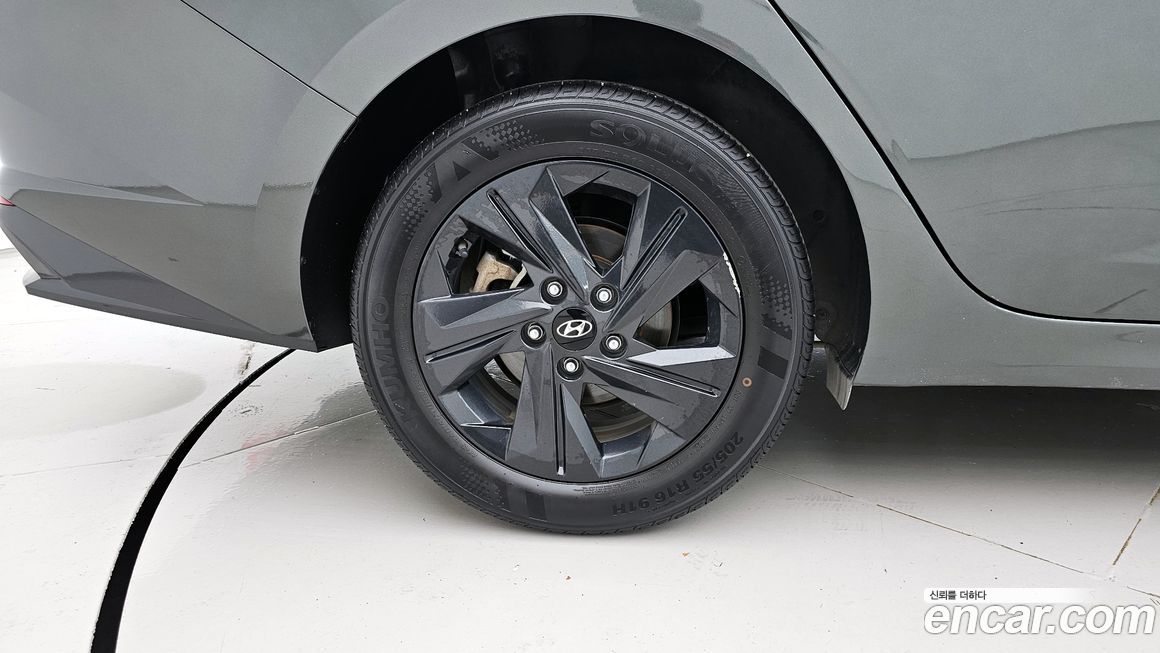 Hyundai AVANTE 2023