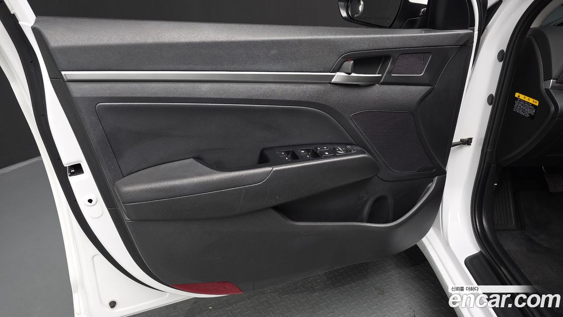 Hyundai AVANTE 2019