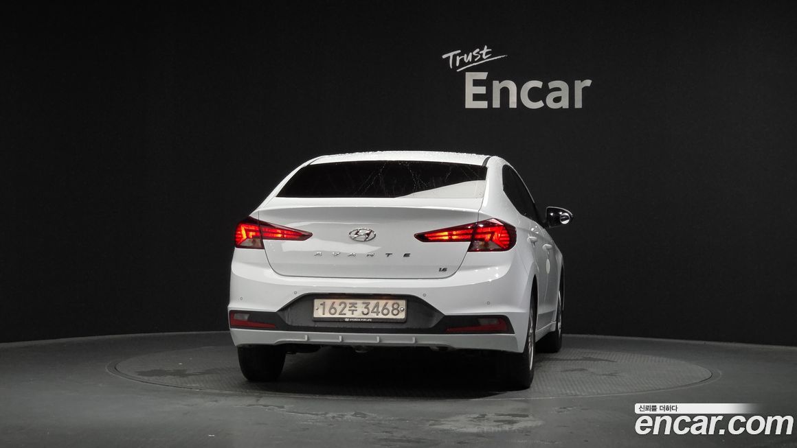 Hyundai AVANTE 2019