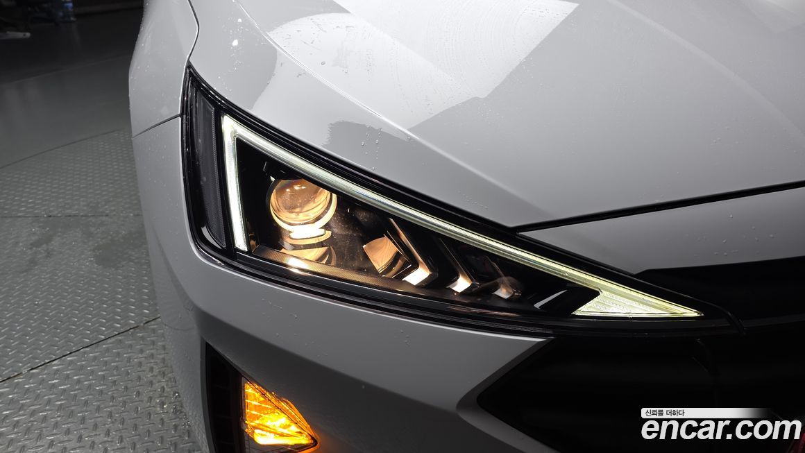 Hyundai AVANTE 2019