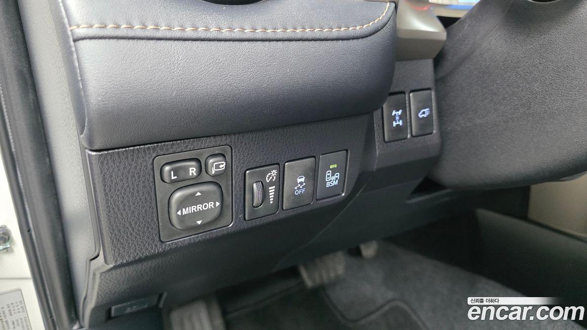 Toyota RAV4 2015