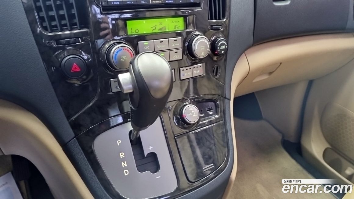 Hyundai Starex 2015