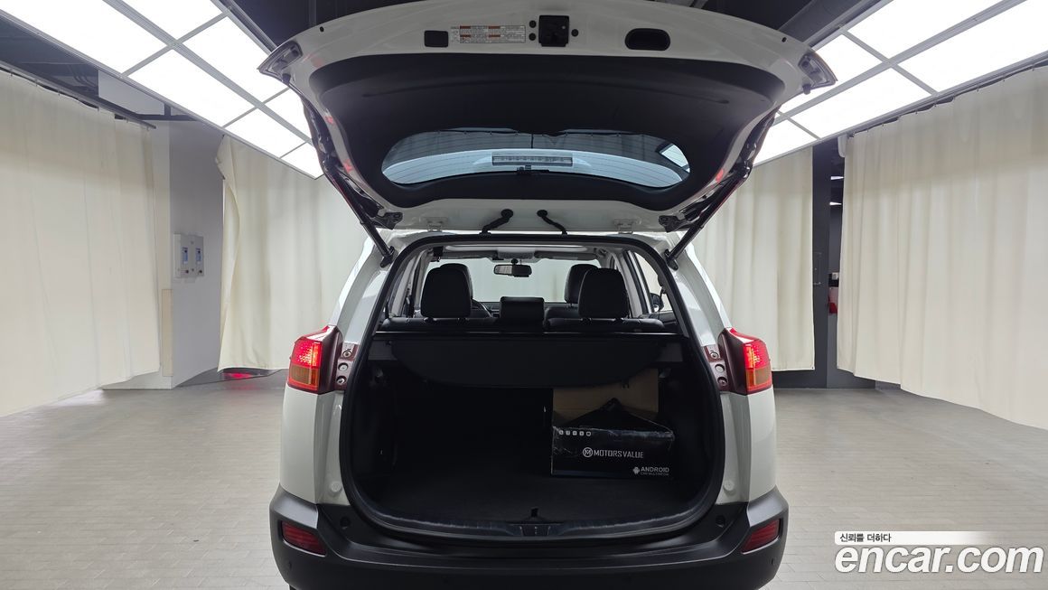 Toyota RAV4 2015