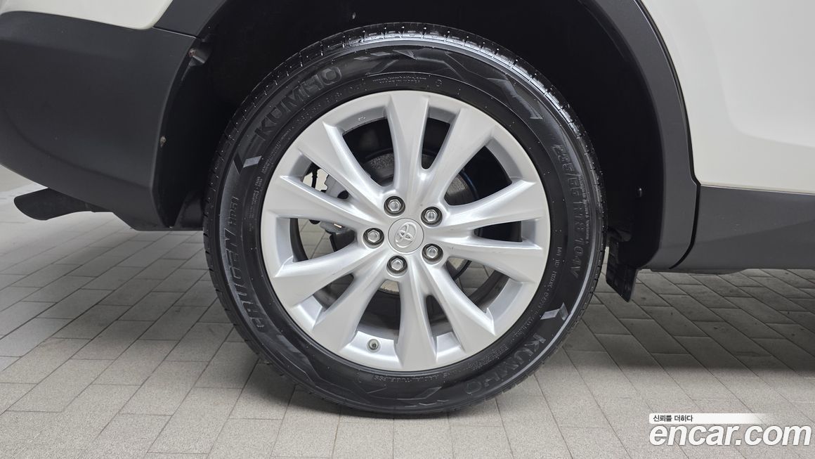 Toyota RAV4 2015