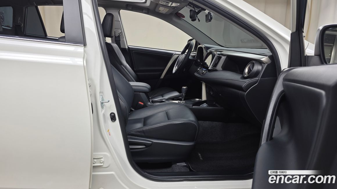 Toyota RAV4 2015
