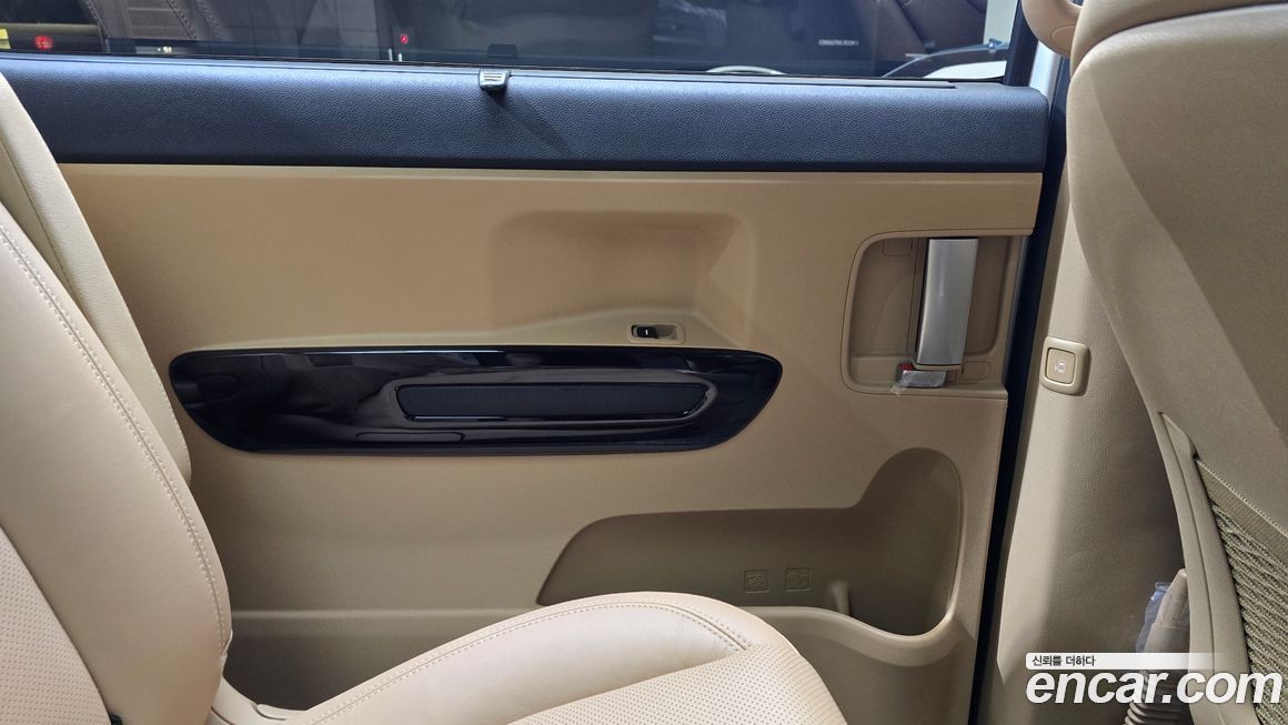 Kia Canival 2019
