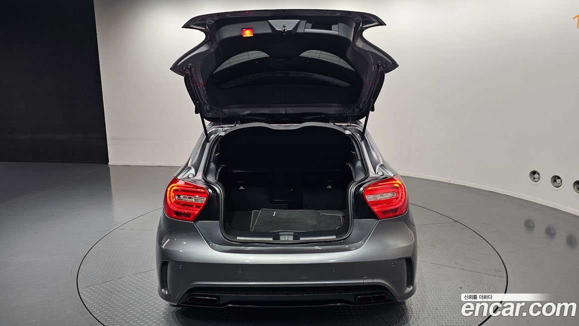 Mercedes-Benz A-Class 2015